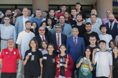 Kütahya'da liseli gençlere 'ücretsiz kombine' jesti