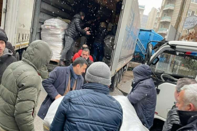 Bursa'da İYİ Parti'nin yardım tırı yola çıktı