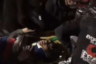 Hatay İskenderun'da anne ve oğul enkazdan kurtarıldı