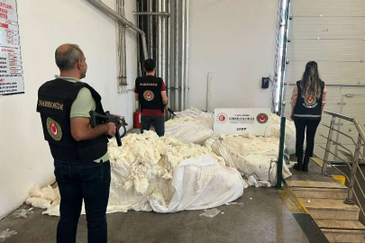 Pamuklara sardılar ama Gümrük'ten kaçamadılar!