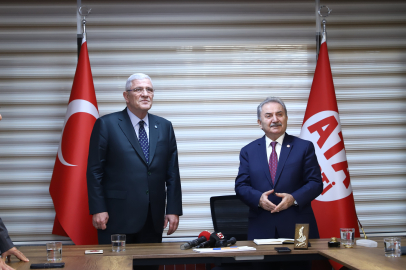 İYİ PARTİ GENEL BAŞKANI MÜSAVAT DERVİŞOĞLU;