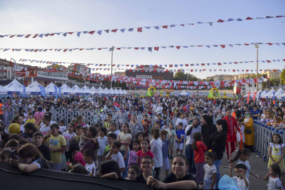 ÇOCUKLAR “YAZA VEDA, OKULA MERHABA” ŞENLİĞİNDE BULUŞTU
