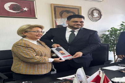 - “Bu ülke üzerinde hangi oyun oynanıyorsa bu oyunun temelinde Atatürk'le kavga vardır.”