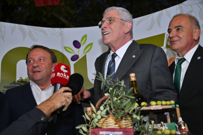 İYİ Parti Genel Başkanı Dervişoğlu, Mut Belediyesi'nin düzenlediği festivale katılmak için gittiği Mersin'de,