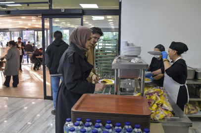 ABB “GENÇLİK SOFRALARI”NA BİR YENİSİNİ DAHA EKLEDİ  ANITTEPE GENÇLİK SOFRASI HİZMETE AÇILDI