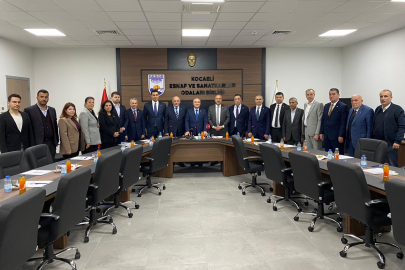 İYİ Parti heyetinden Kocaeli’de meslek odalarına ziyaret