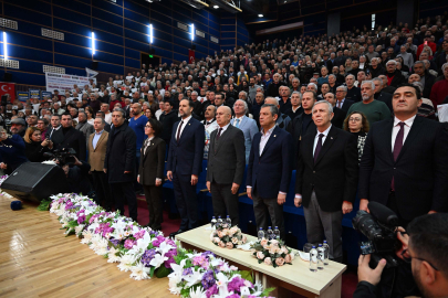 MANSUR YAVAŞ EMEKLİLER BULUŞMASINA KATILDI