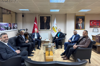 Bağımsız Türkiye Partisi'nde (BTP)  bayramlaşma trafiği vardı.