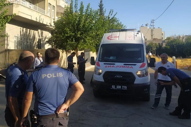 Adıyaman'da ambulansa çarpıp kaçtı: 1 yaralı