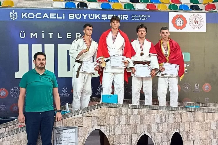 Balkan Şampiyonası'nda Bursa Osmangazi'ye çifte başarı