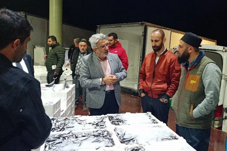 Bursa'da Saadet Partisi'nden 'Balık Hali' ziyareti