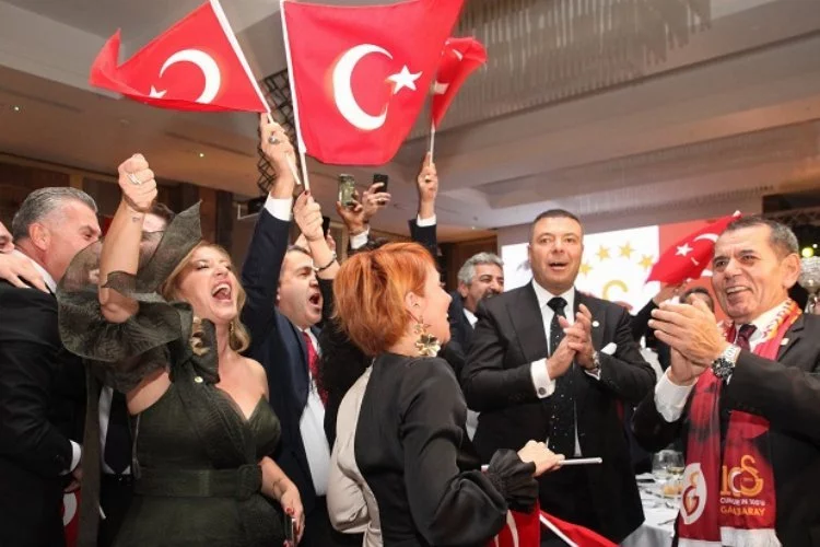 İlk Cumhuriyet Balosu Ankara Galatasaraylılardan