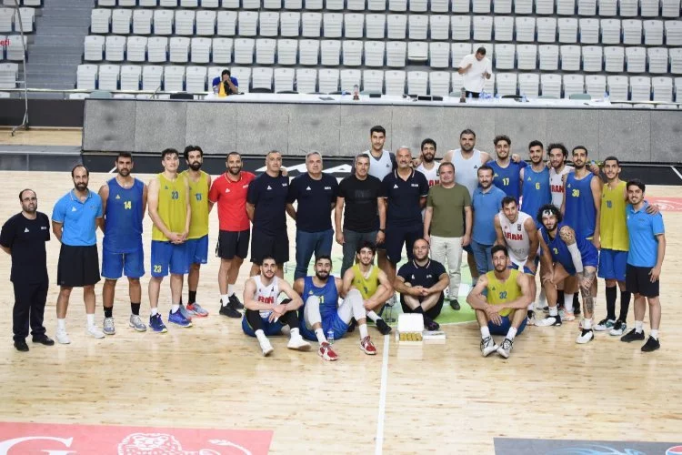 İran Milli Basketbol Takımı Manisa’da
