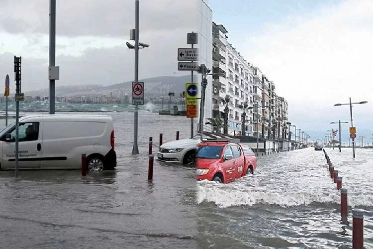 İzmir'de alarm! Deniz taşabilir