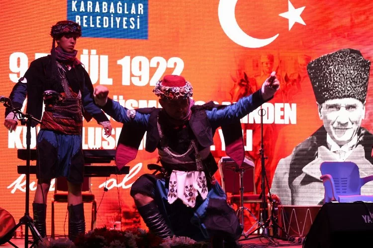 İzmir Karabağlar’da Kurtuluşun 100. yılı coşkusu