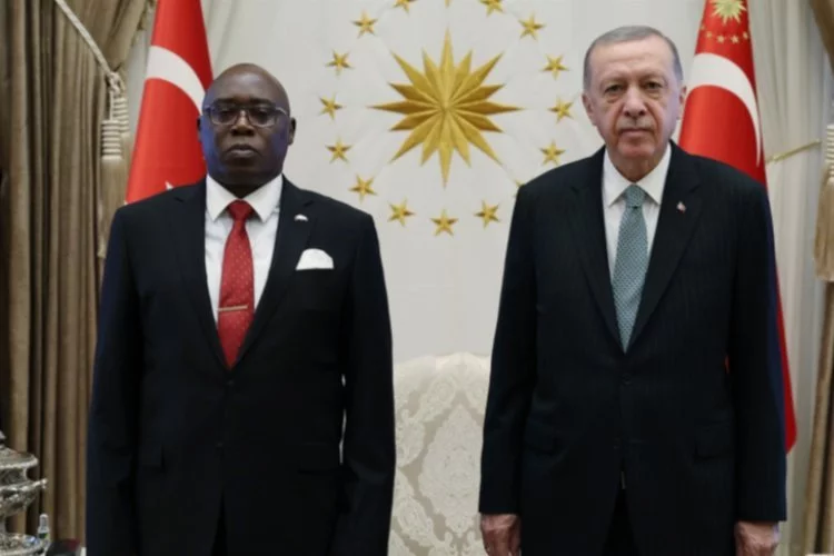 Kenya Büyükelçisi'nden Cumhurbaşkanı Erdoğan'a güven mektubu