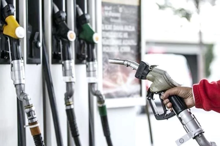 Petrol fiyatı rekor kırdı