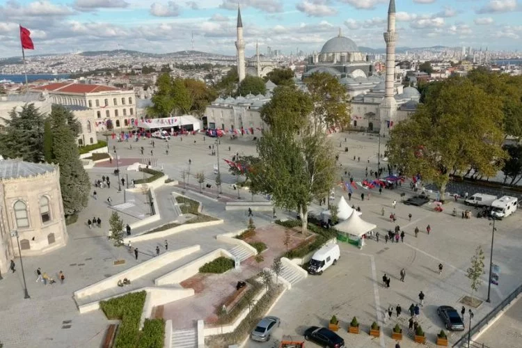 Tarihi Beyazıt Meydanı eski görünümüne kavuştu